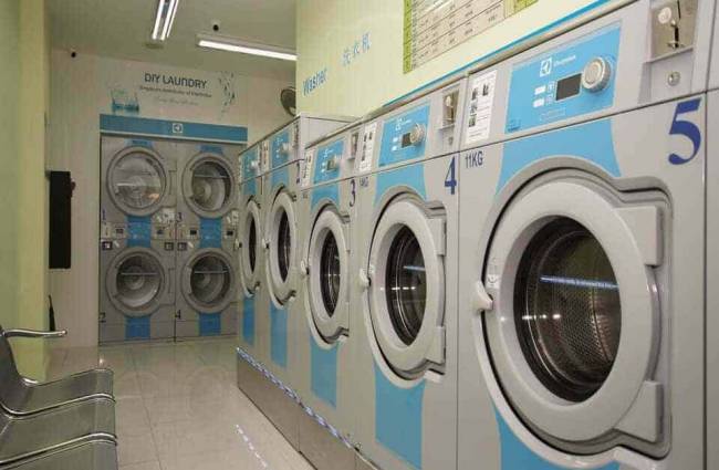 Xưởng giặt là công nghiệp cần những máy móc gì